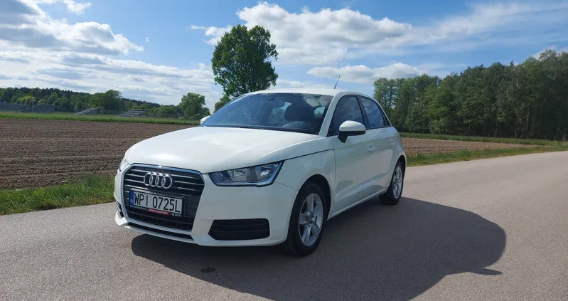 audi Audi A1 cena 41000 przebieg: 141000, rok produkcji 2015 z Garwolin